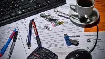 Invoicing in Hungary: e-invoice, PDF, or paper invoice?